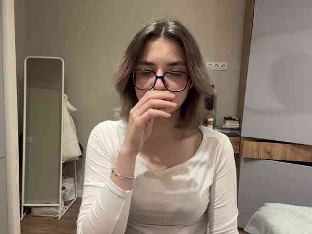 AlbaMihelcic webcam