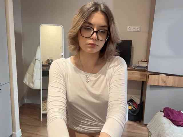 AlbaMihelcic webcam