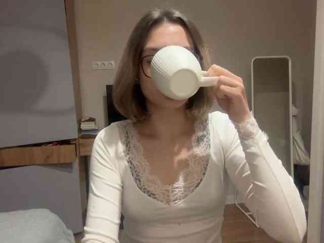 AlbaMihelcic webcam