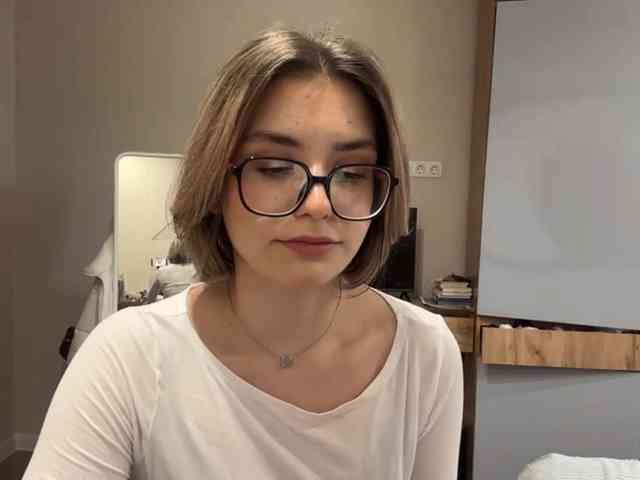 AlbaMihelcic webcam
