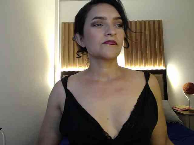 AmeliaRouse85 webcam
