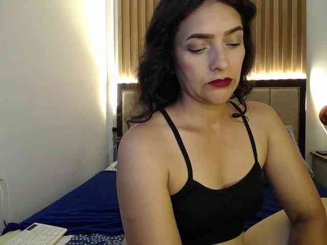 AmeliaRouse85 webcam