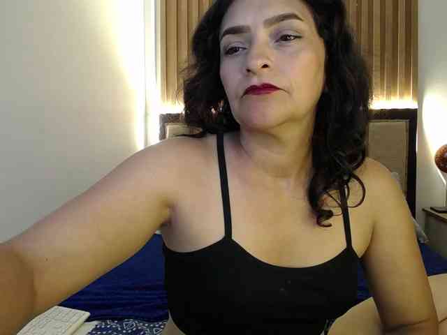 AmeliaRouse85 webcam