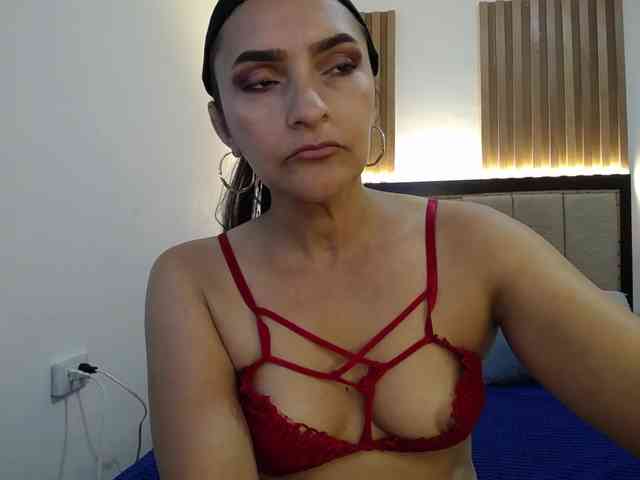 AmeliaRouse85 webcam
