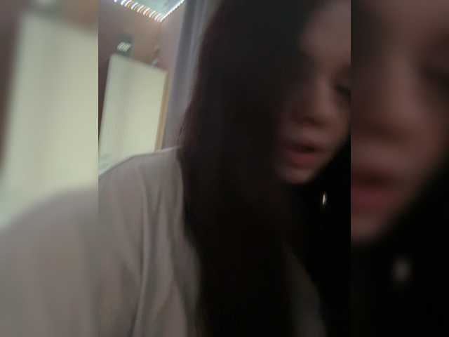 lolipoliii live cam on BongaCams