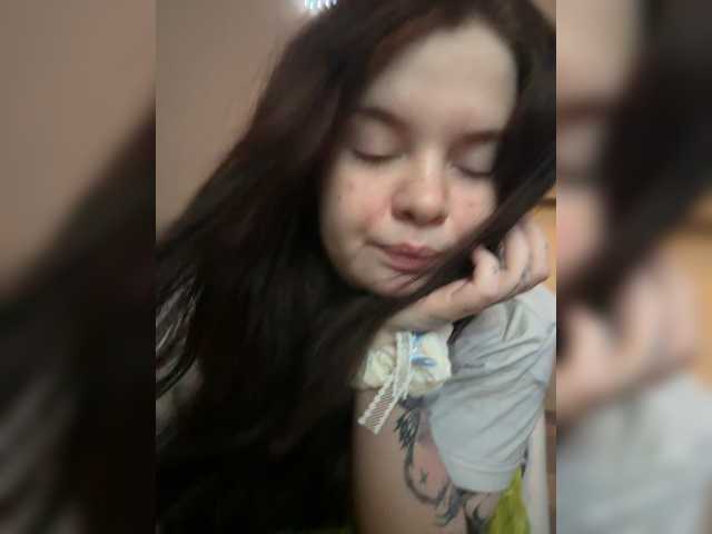 lolipoliii live cam on BongaCams
