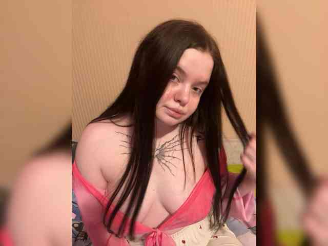 lolipoliii Live Webcam on BongaCams