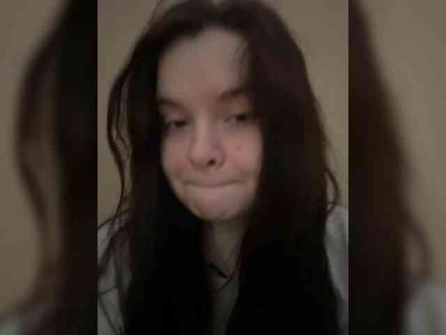 lolipoliii webcam