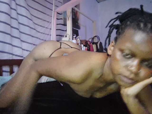 petittegoddess254 live cam on UnifiedCams