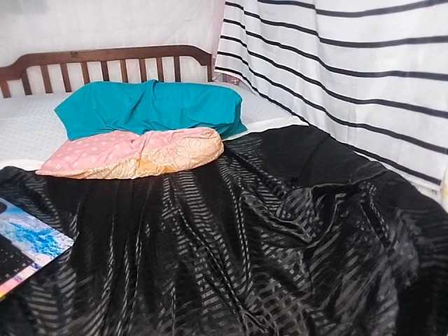 petittegoddess254 live cam preview