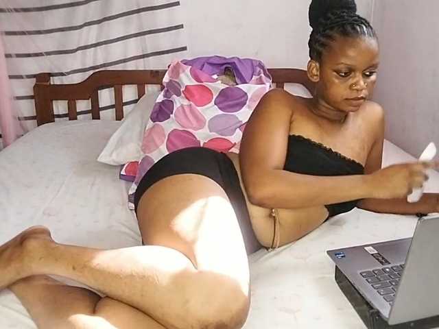 petittegoddess254 Cam en directo en BongaCams