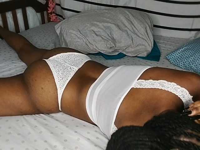 petittegoddess254 live cam preview