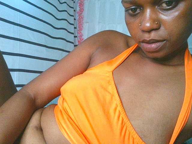 petittegoddess254 live cam preview