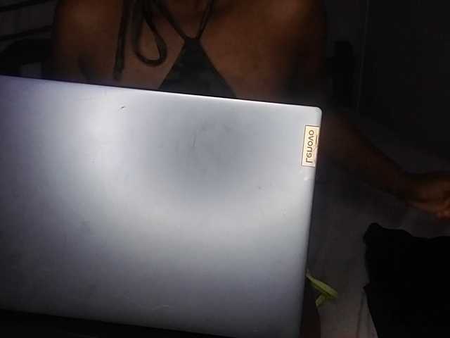 petittegoddess254 live cam on BongaCams