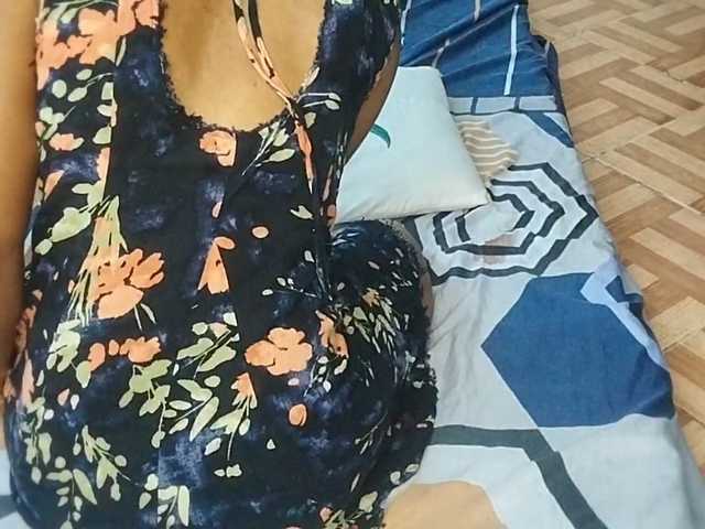 petittegoddess254 live cam on BongaCams