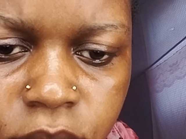 petittegoddess254 live cam on BongaCams