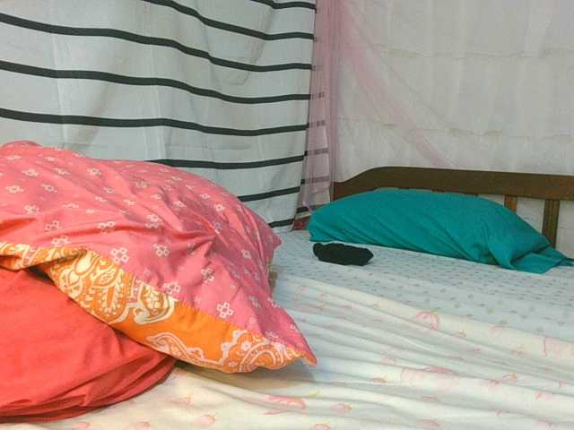 petittegoddess254 live cam preview