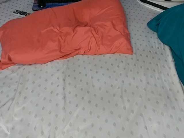 petittegoddess254 live cam on BongaCams