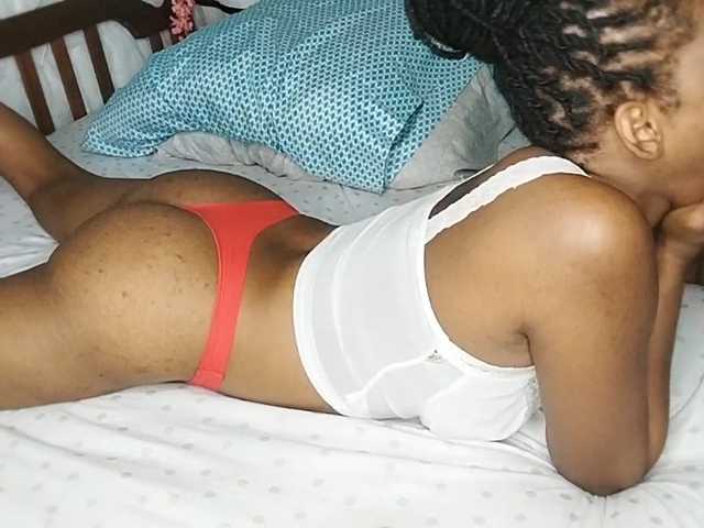 petittegoddess254 live cam preview