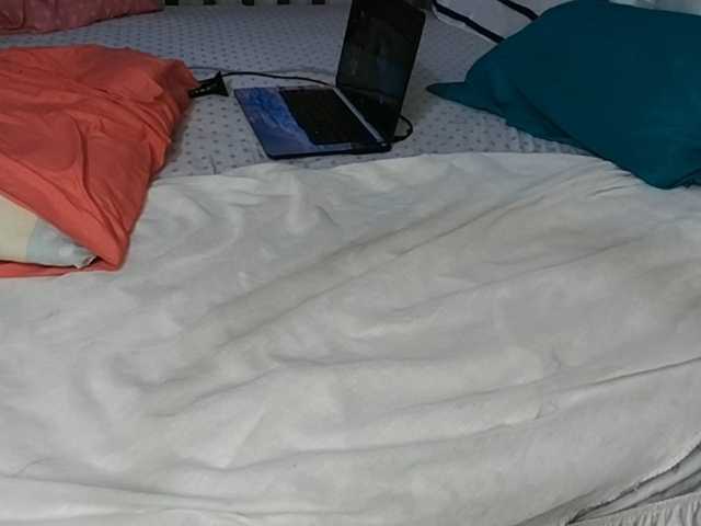 petittegoddess254 live cam on BongaCams