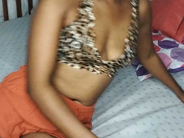 petittegoddess254 live cam preview