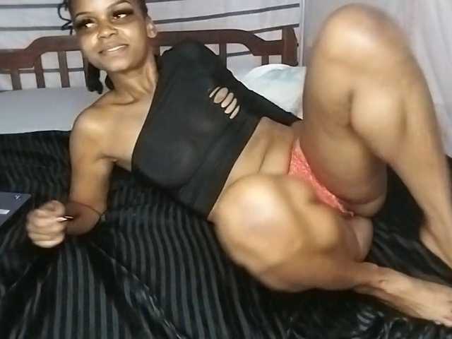 petittegoddess254 live cam on BongaCams