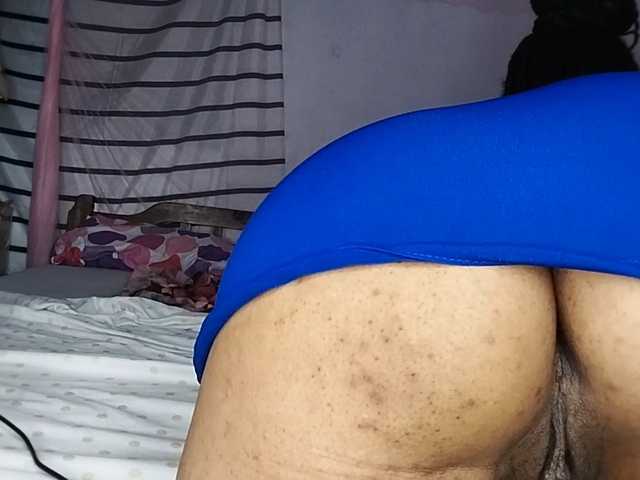 petittegoddess254 live cam on BongaCams