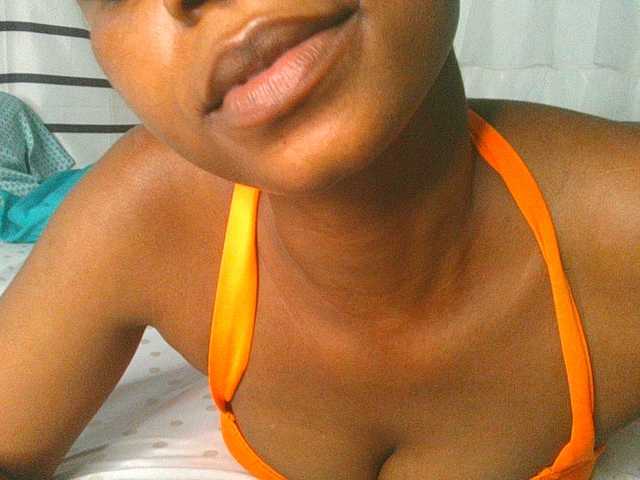 petittegoddess254 live cam preview