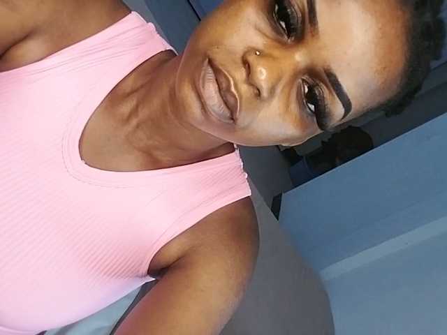 petittegoddess254 live cam on BongaCams