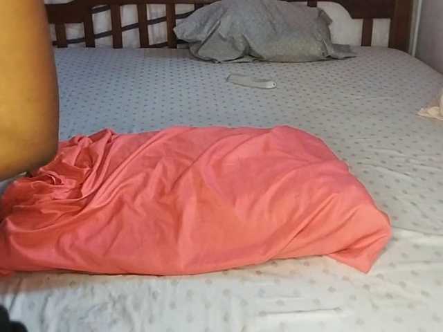 petittegoddess254 live webcam show