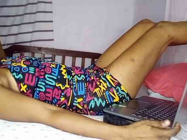 petittegoddess254 webcam
