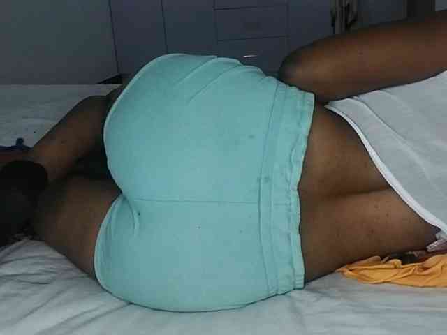 petittegoddess254 webcam