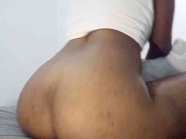 petittegoddess254 webcam