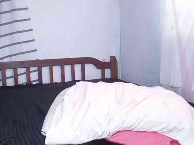 petittegoddess254 webcam