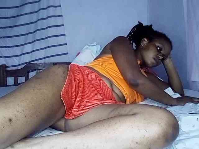 petittegoddess254 petittegoddess254