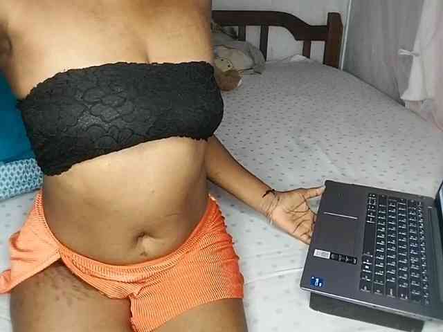 petittegoddess254 webcam