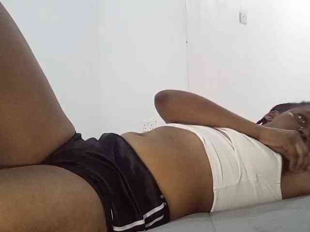 petittegoddess254 webcam