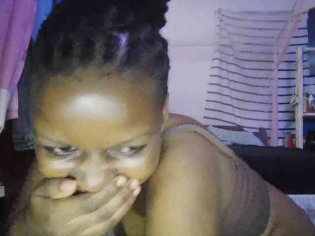 petittegoddess254 webcam