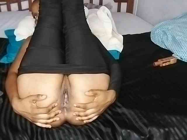 petittegoddess254 webcam