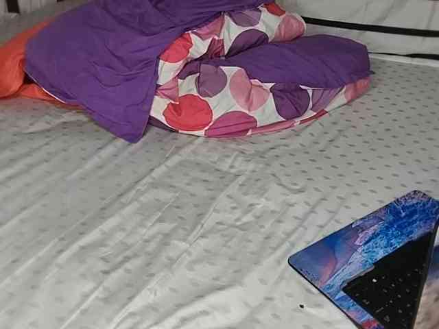petittegoddess254 webcam