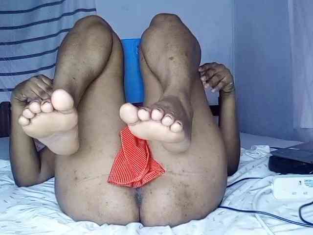 petittegoddess254 webcam