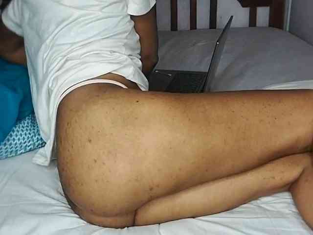 petittegoddess254 webcam
