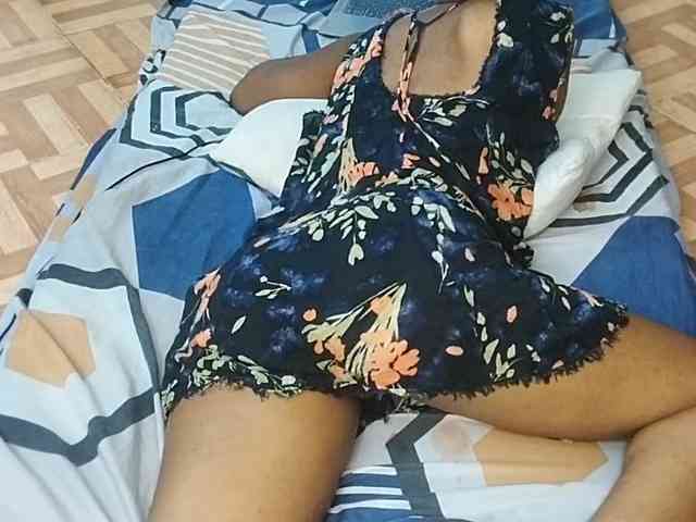 petittegoddess254 webcam