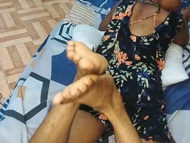petittegoddess254 webcam