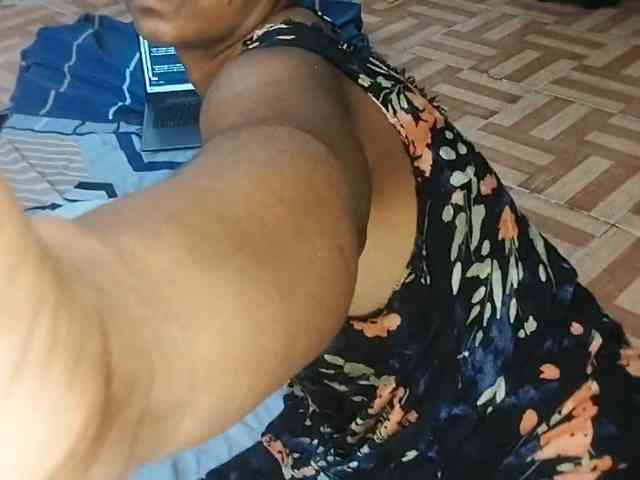 petittegoddess254 webcam