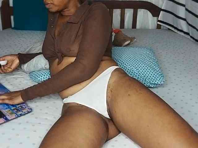 petittegoddess254 webcam