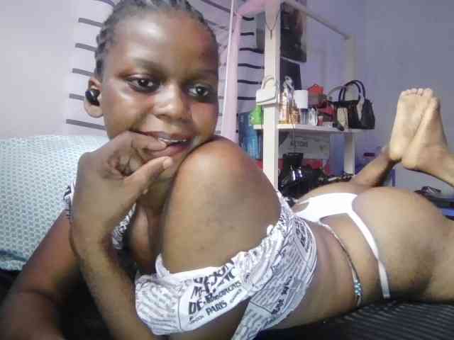 petittegoddess254 webcam