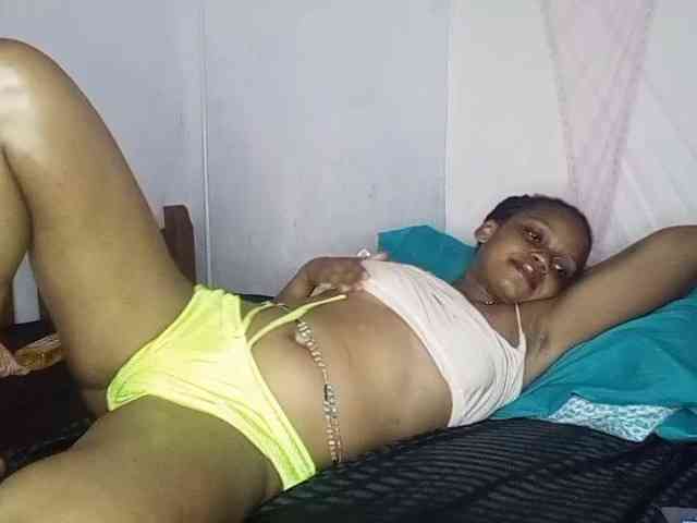 petittegoddess254 webcam