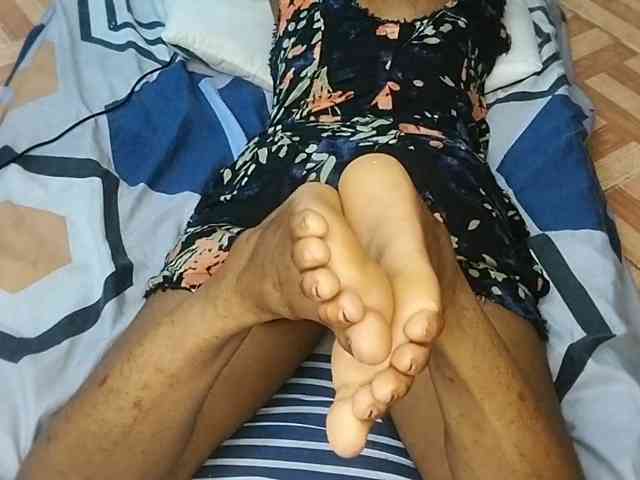 petittegoddess254 petittegoddess254