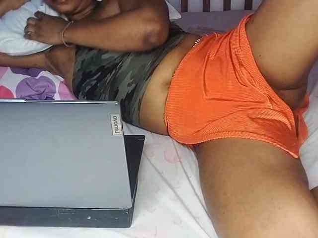 petittegoddess254 webcam